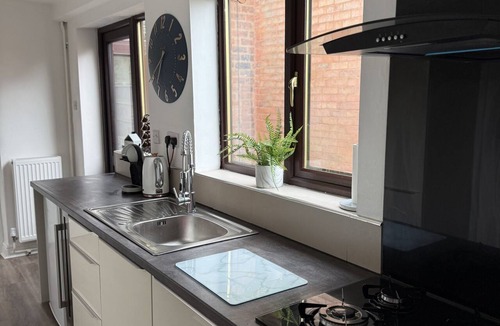 Tettenhall House | Tettenhall Village Terrace