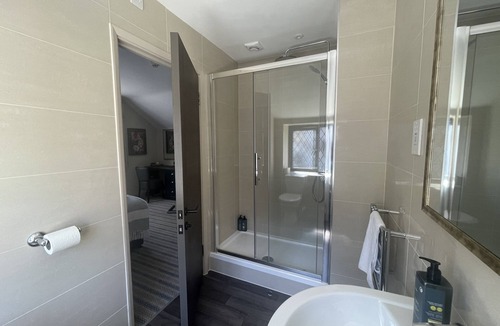 East Horsley Hotel | Thatchers Hotel