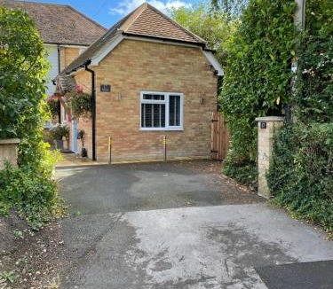Didcot Apartment | The Annex, Manor Road, Didcot