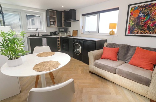 Newlyn Cottage | THE ANNEX, romantic, country holiday cottage in Penzance