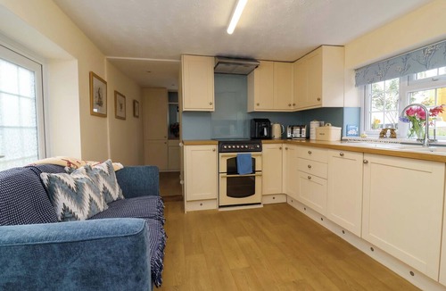 Exeter Cottage | THE APPLE LOFT, romantic, country holiday cottage in Exeter