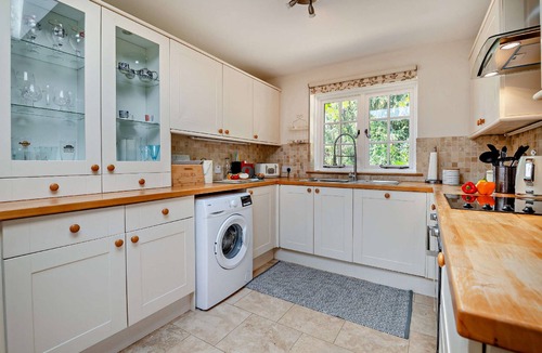 Beckford House | The Beckford Mews - Two Bedroom House, Sleeps 4