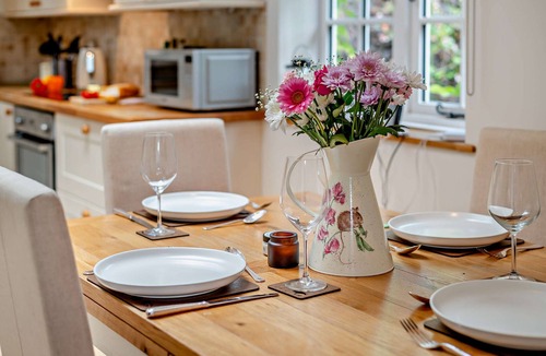 Beckford House | The Beckford Mews - Two Bedroom House, Sleeps 4
