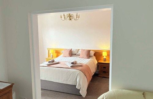 Berkeley Hotel | The Berkeley Arms Hotel