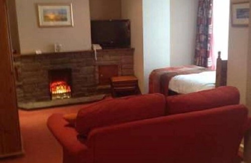 Talkin Hotel | The Blacksmiths Arms