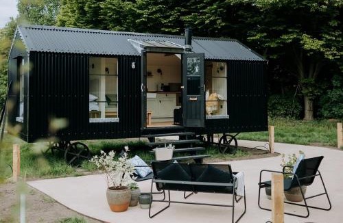 Brigg Cabin | The Bothies at Elsham Hall