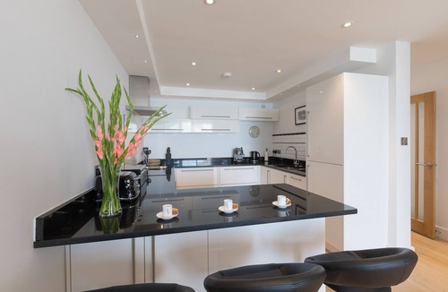 Carbis Bay Cottage | THE BREAKERS, pet friendly, character holiday cottage in Carbis Bay