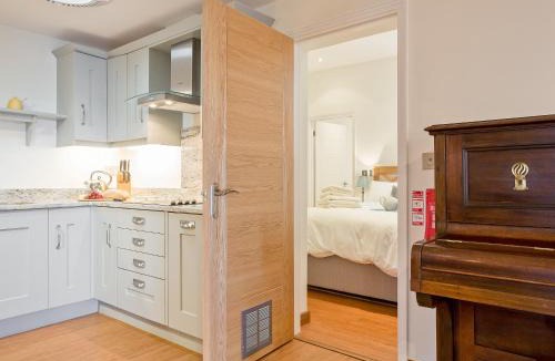 Saint Martin House | The Bunker
