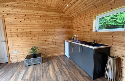 Robertsbridge House | The Cabin