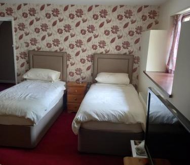 Ebbw Vale Hotel | The Castle Inn