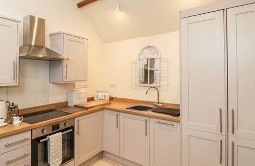 Biddestone Cottage | The Cattle Byre is nr Corsham.