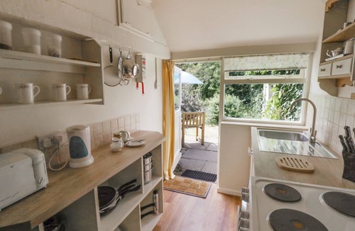 Pershore Cottage | The Cottage: Idyllic Walks Await