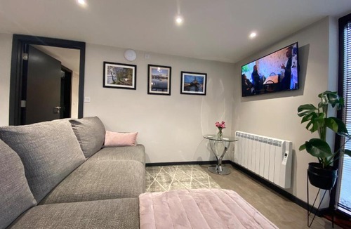 Wing Apartment | The Courtyard Apartment, Brampton Town Centre, Hadrians Wall - Sleeps 2