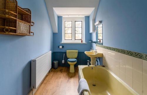 Chipping Campden Apartment | The Courtyard Flat, Kiftsgate Court
