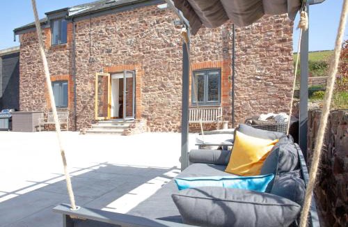 Tiverton House | The Cow Shed