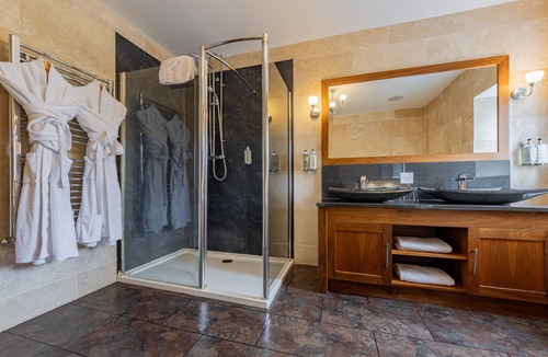 East Horrington Hotel | The Crossways
