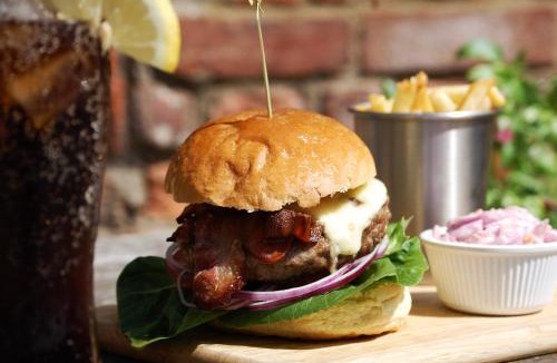 Axford Hotel | The Crown Aldbourne
