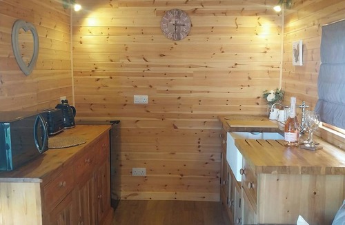 Mappleton Cottage | The Damselfly