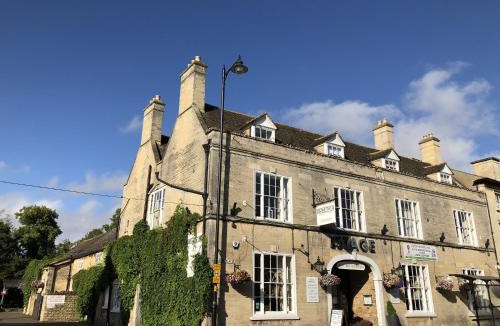 Market Deeping Hotel | The Deeping Stage
