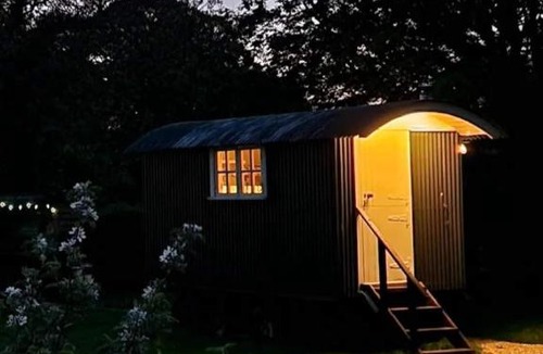 Castle Combe Other | The Delkin Shepherds Huts Castle Combe