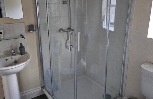 Dickleburgh Bed & Breakfast | The Dickleburgh Crown