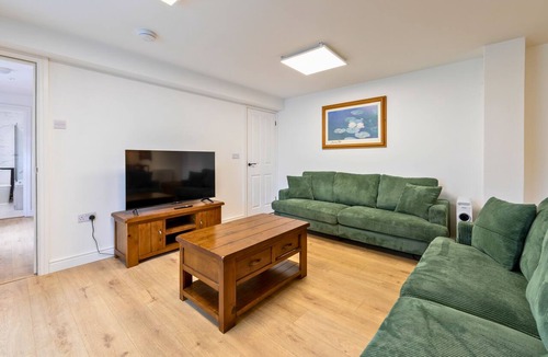 Chepstow House | The Elements Residence