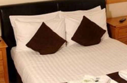 Wisbech Hotel | The Elm Tree Inn