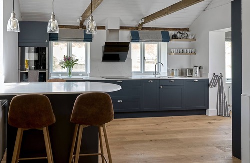 Eartham House | The Farmhouse, Seabeach Farm