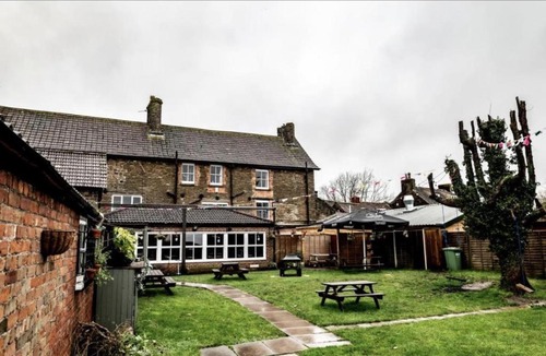 Wickwar Hotel | The Fox and Maple