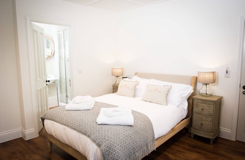 Winchester Bed & Breakfast | The Fox