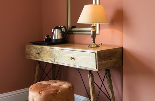 Holworth Hotel | The Frampton Arms