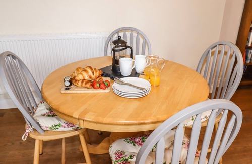 Briggswath Cottage | THE GARDEN APARTMENT, pet friendly, with a garden in Aislaby