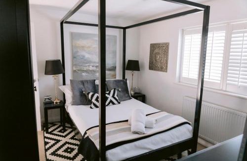 East Preston House | The Hamptons Beach House