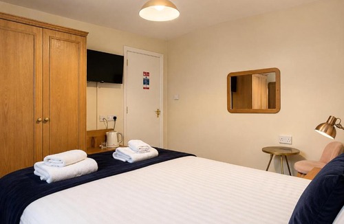 Chirk Hotel | The Hand Hotel