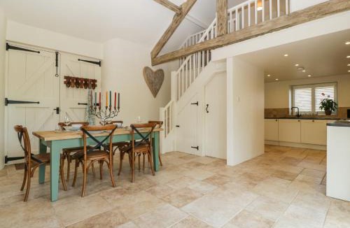 Honiton House | The Hayloft