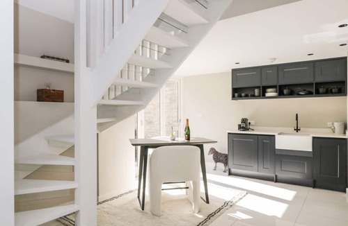 Westonbirt Cottage | The Hayloft, in Sherston. WiFi