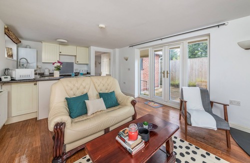 Didcot Apartment | The Hideaway, Didcot