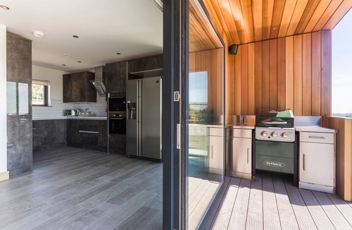 Auchterhouse Cabin | The Hideaway Experience