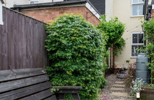 Beccles House | The Hideout - Three Bedroom House, Sleeps 5