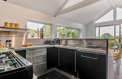 Lydney House | The Hidey Hole - Three Bedroom House, Sleeps 6
