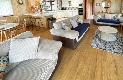 Holworth House | The Hive