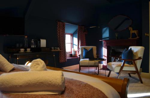 Guiting Power Hotel | The Hollow Bottom