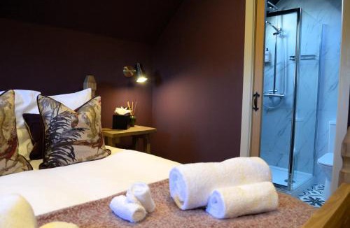 Guiting Power Hotel | The Hollow Bottom