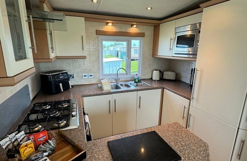 Skegness House | The Knightsbridge - Millfield Holiday Park (K7)