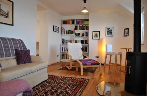 Cellardyke House | The Loft- charming character cottage in East Neuk