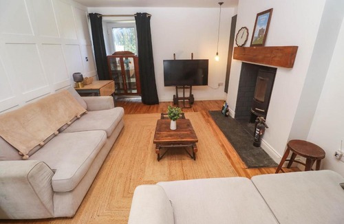 Carnbrea House | The Lookout