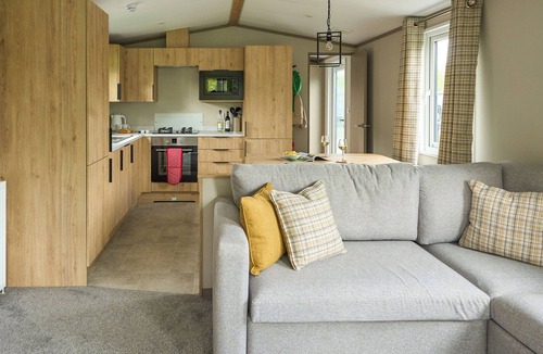 Plaitford House | The Luxury 3 Bed is a quality sleeps 8 holiday Home with contemporary features.
