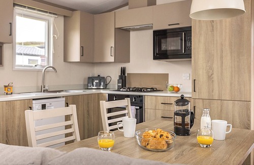 Plaitford House | The Luxury 3 Bed is a quality sleeps 8 holiday Home with contemporary features.