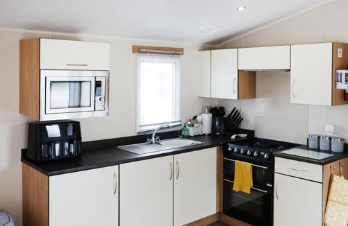 Glynarthen House | The Maples