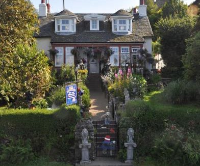 Tarbert House | The Moorings - Tarbert, Lochfyne, Argyll